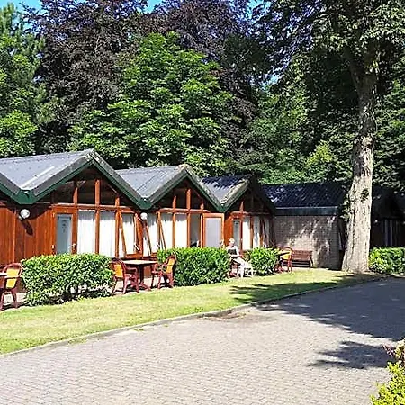Motel Oostvoorne מוטל 3*