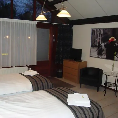 Motel Oostvoorne אוסטבורנה