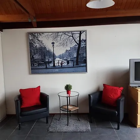 Мотель Motel Oostvoorne 3*