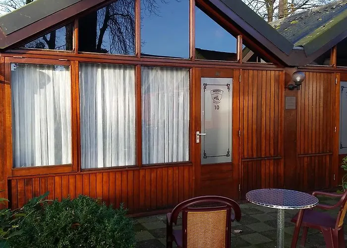 Motel Motel Oostvoorne 3*